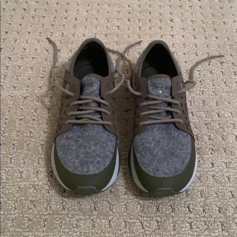 Women size 9 sneakers